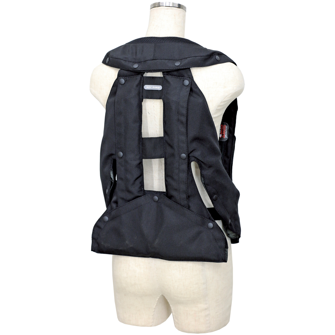 Gilet equitation sales hit air